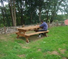 TABLE ET BANCS